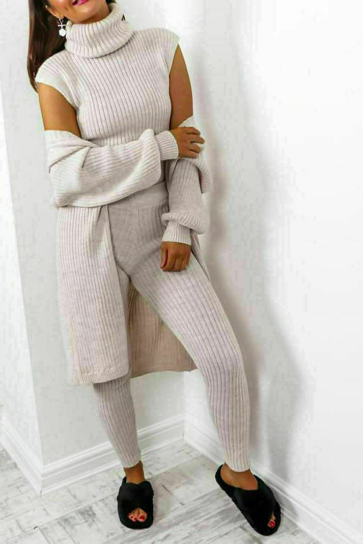 Chic and Cozy Ladies 3 Piece Roll Neck Chunky Knitted Lounge Set - Perfect for Relaxing in Style